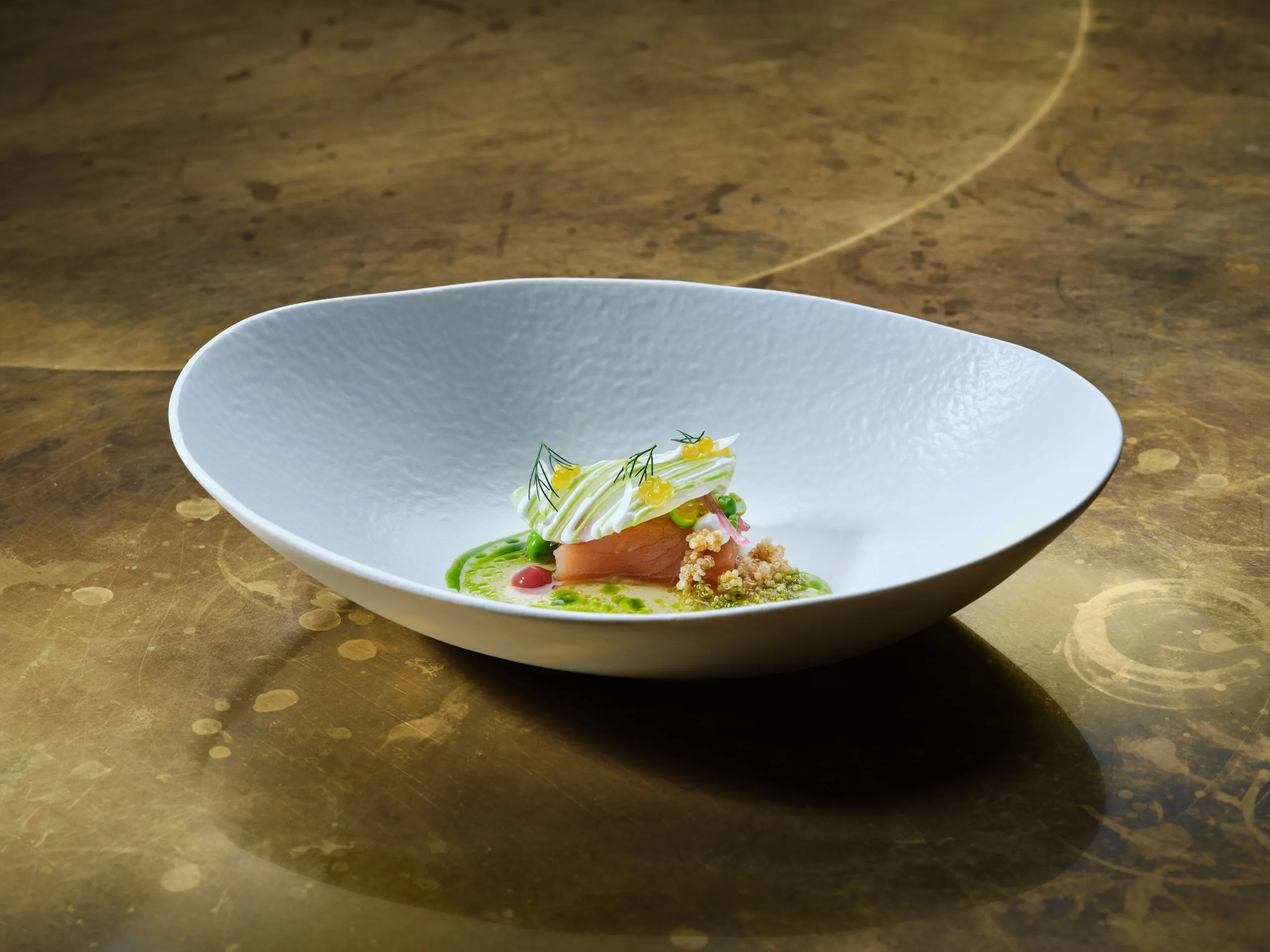 Saibling aus Tainach, Kohlrabi, Koji, Erbsen